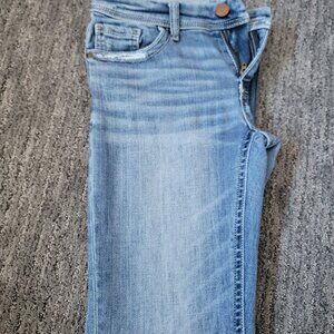 BKE Stella Slim Fit, Low Rise, Bootcut Jeans.  Size W27/L31 1/2